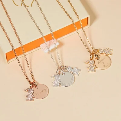 Personalisiertes Herz Armband „Merci Maman“ – Ihr persönliches Geschenk für die beste Mama